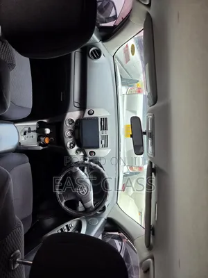 Toyota RAV4 2010 Silver