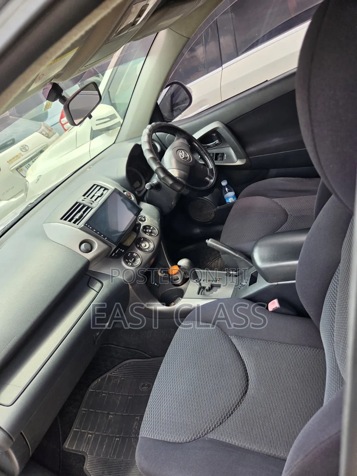 Toyota RAV4 2010 Silver