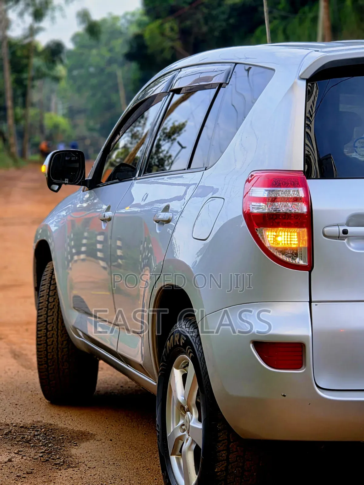 Toyota RAV4 2010 Silver