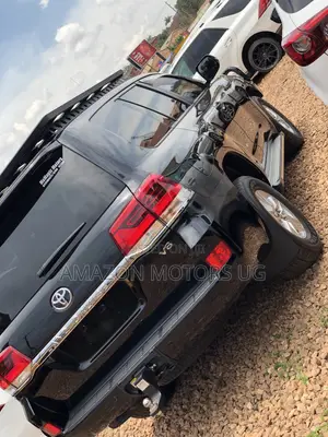 Toyota Land Cruiser 4.5 V8 VXR 2020 Black