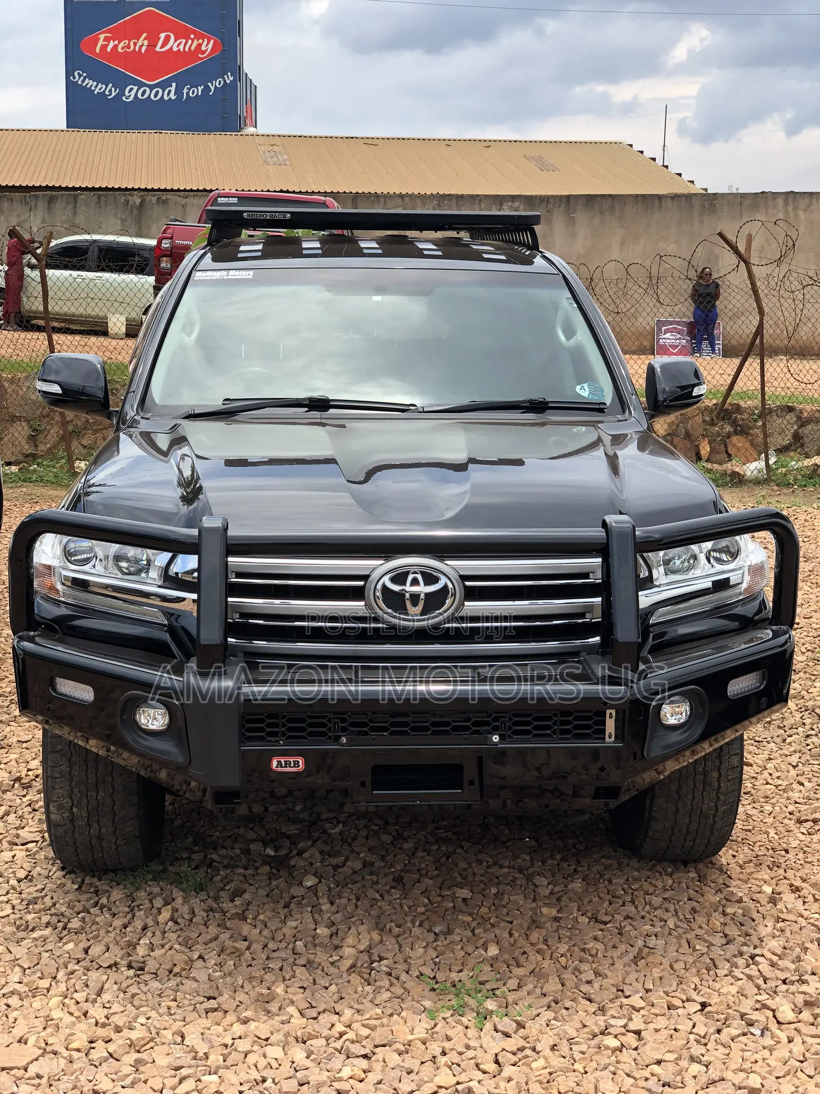 Toyota Land Cruiser 4.5 V8 VXR 2020 Black
