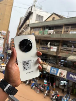 Tecno Spark 30 256 GB White