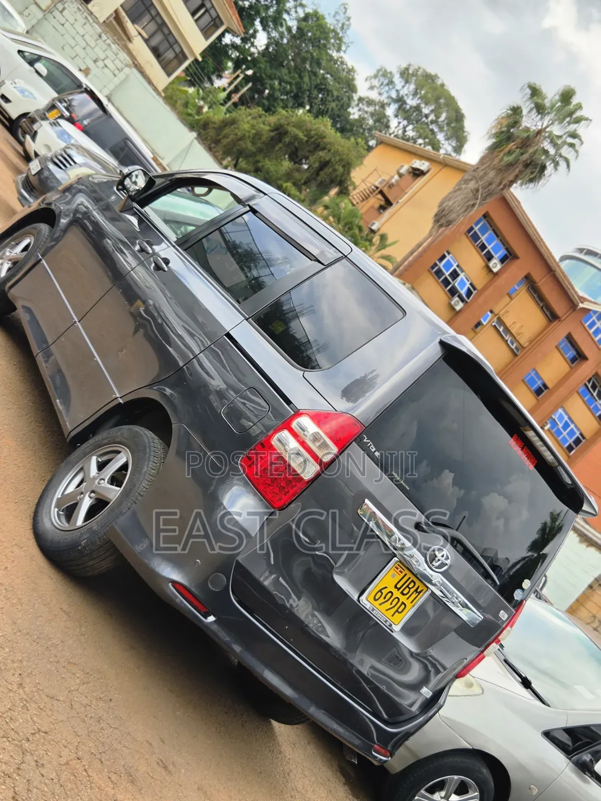Toyota Noah 2010 Gray