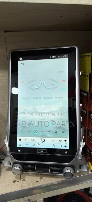 LANDCRUISER V8 2016-2022 Tesla Android Radio With Digital AC