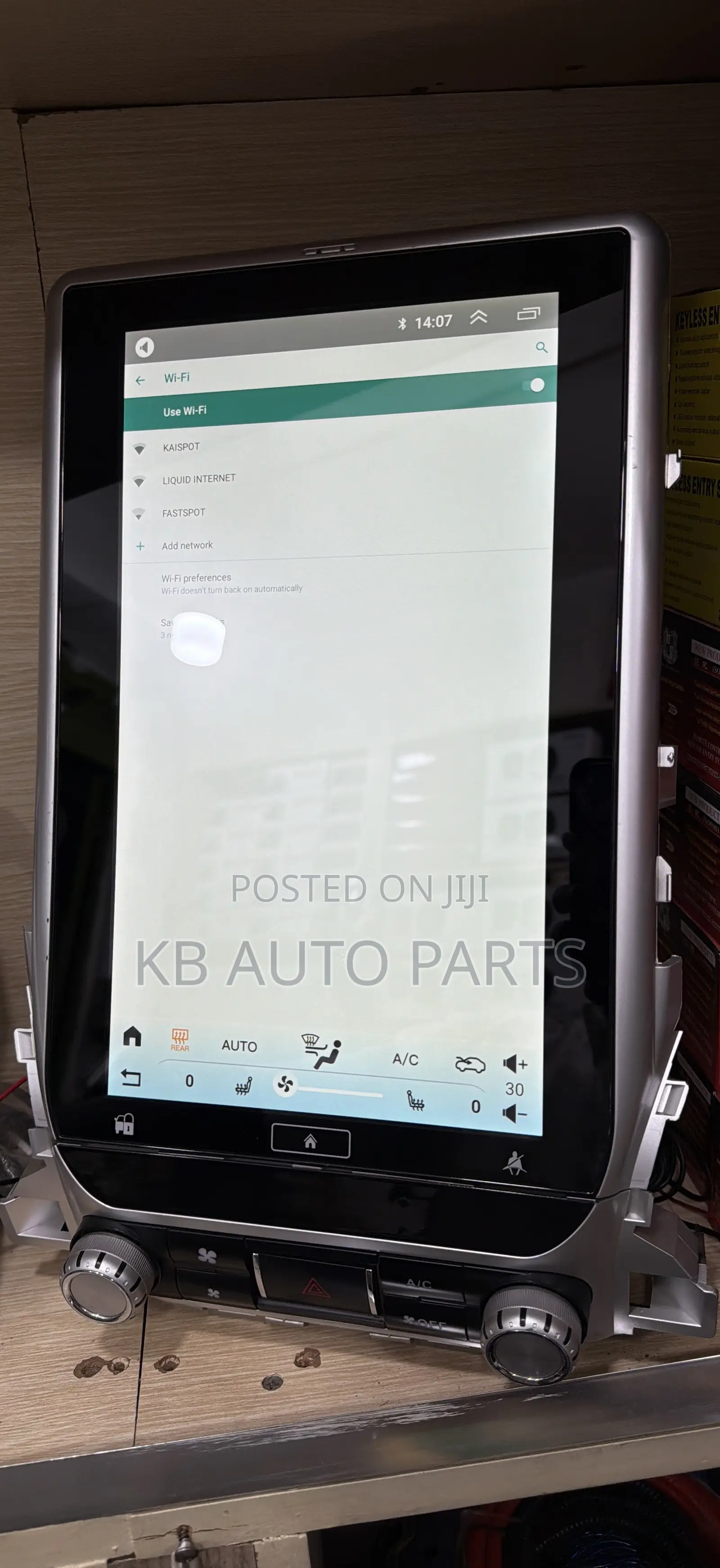 LANDCRUISER V8 2016-2022 Tesla Android Radio With Digital AC