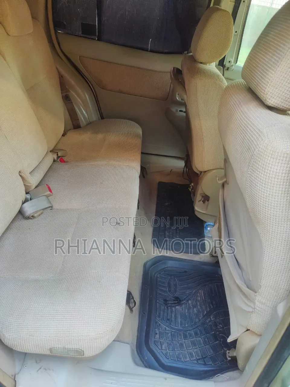 Toyota Raum 2006 Silver