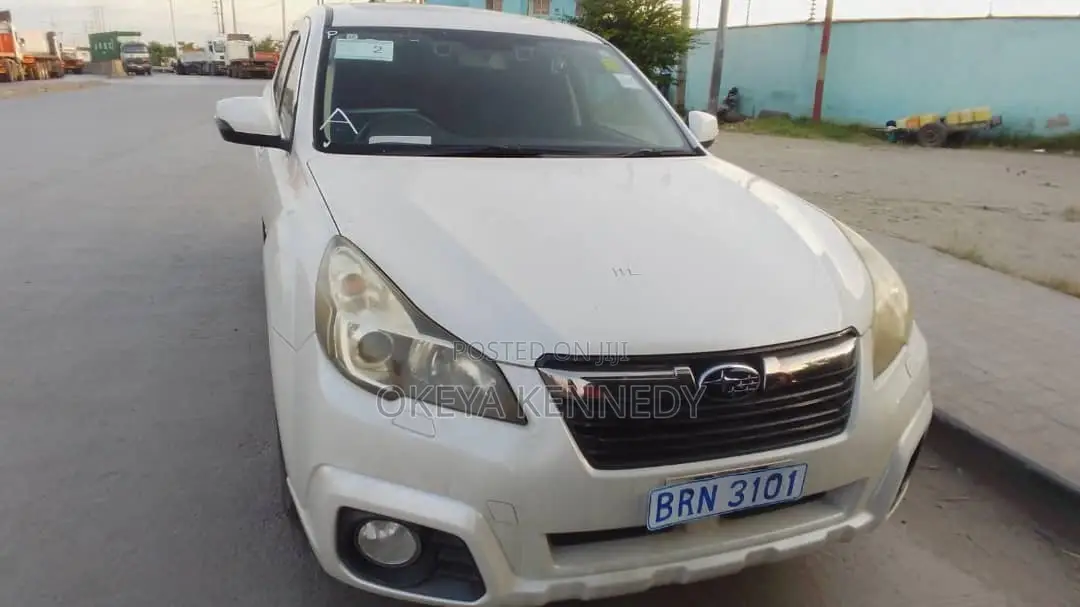Subaru Outback 2012 White