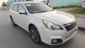 Subaru Outback 2012 White