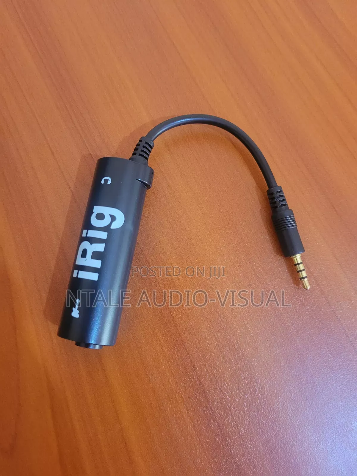 iRig Audio Interface – Connect Microphone/Guitar/Mixer to Phone