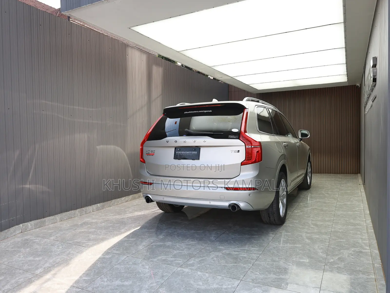 Volvo XC90 T5 Momentum AWD (2.0L 4cyl 8A) 2017 Beige
