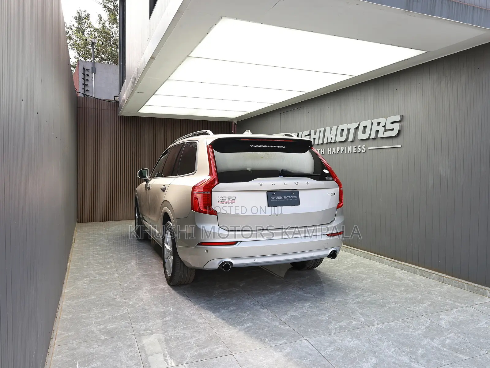 Volvo XC90 T5 Momentum AWD (2.0L 4cyl 8A) 2017 Beige