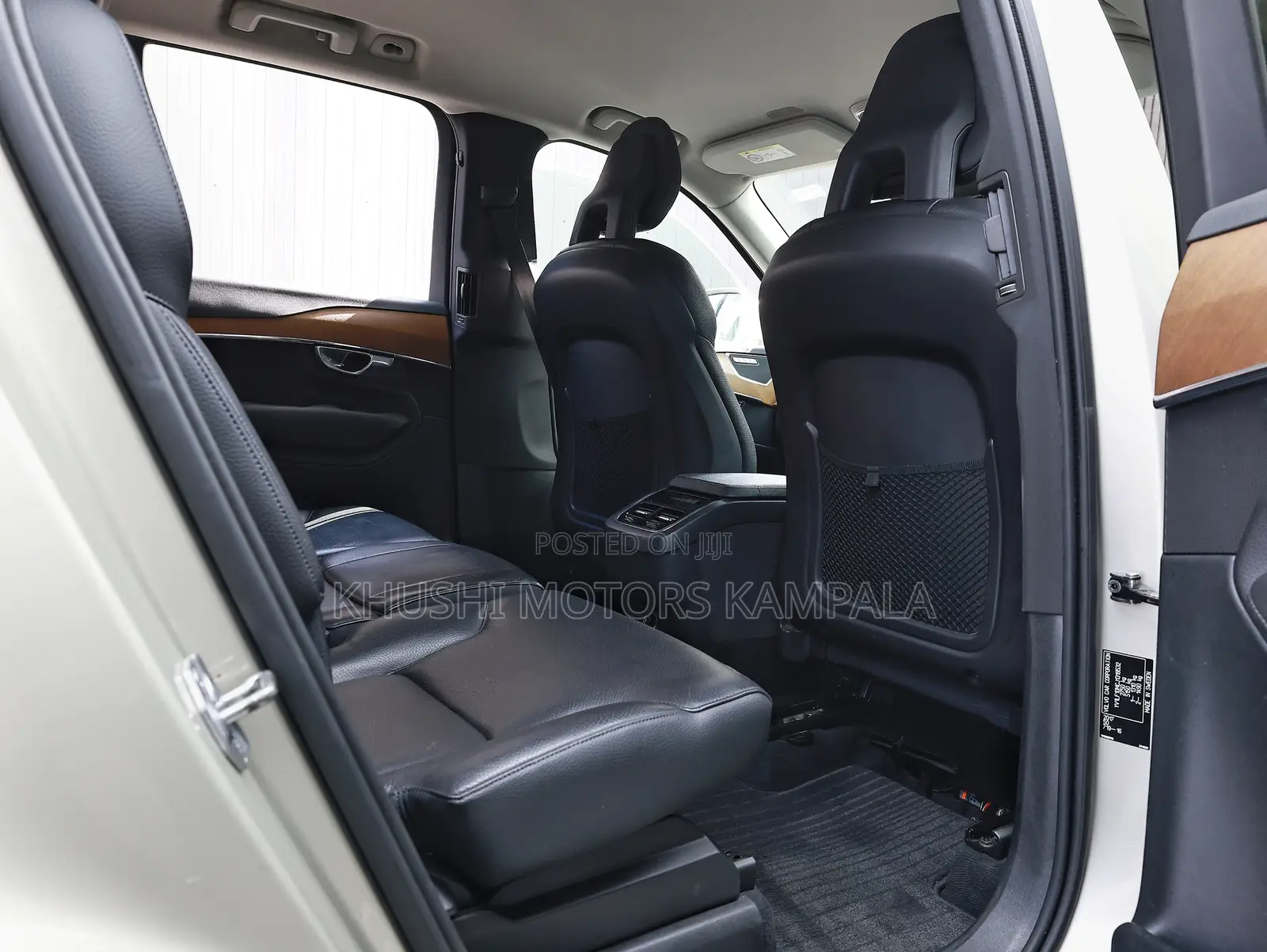 Volvo XC90 T5 Momentum AWD (2.0L 4cyl 8A) 2017 Beige