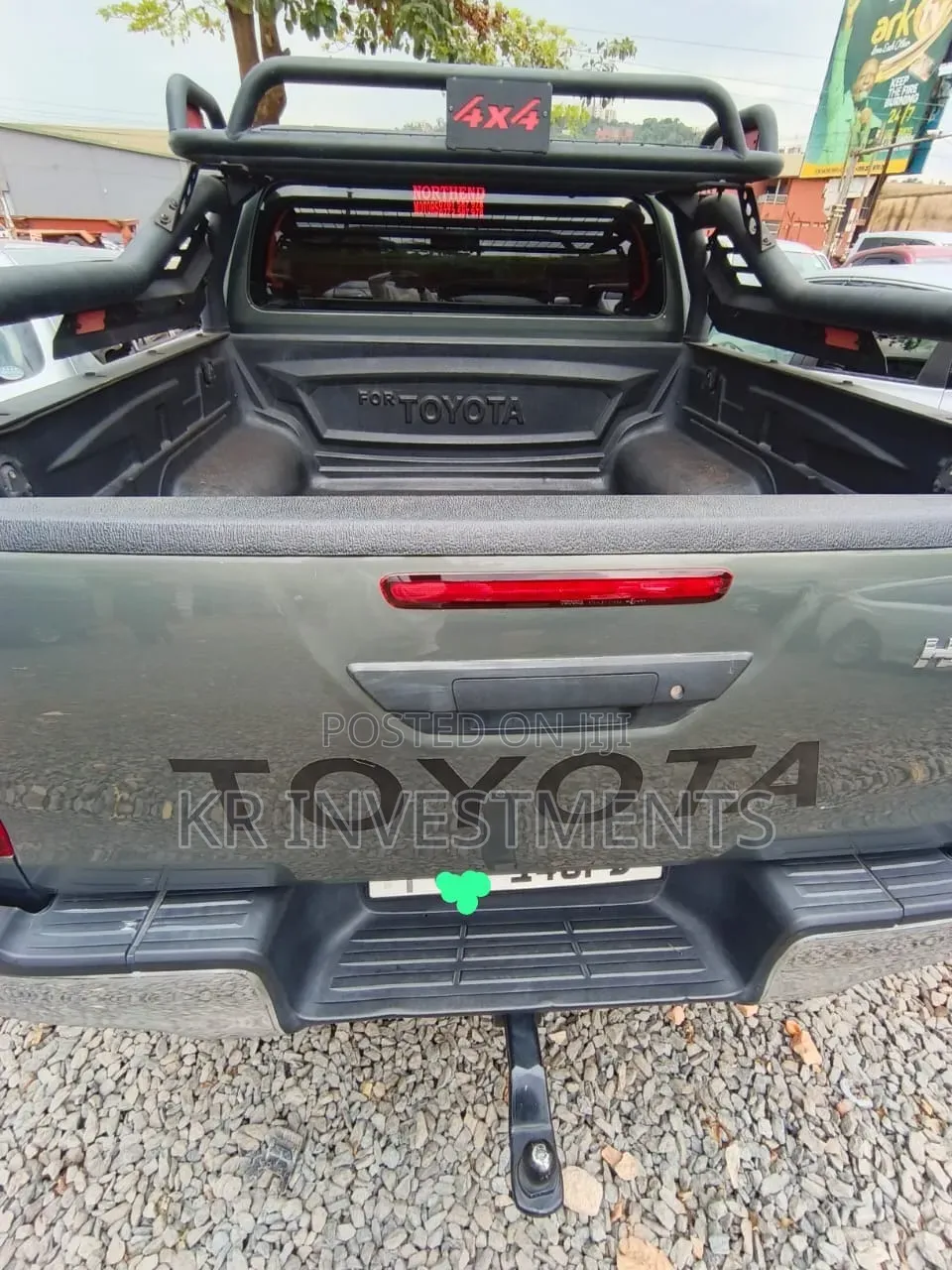 Toyota Hilux Revo Double Cab Deisel 2.8 AWD 2021 Green