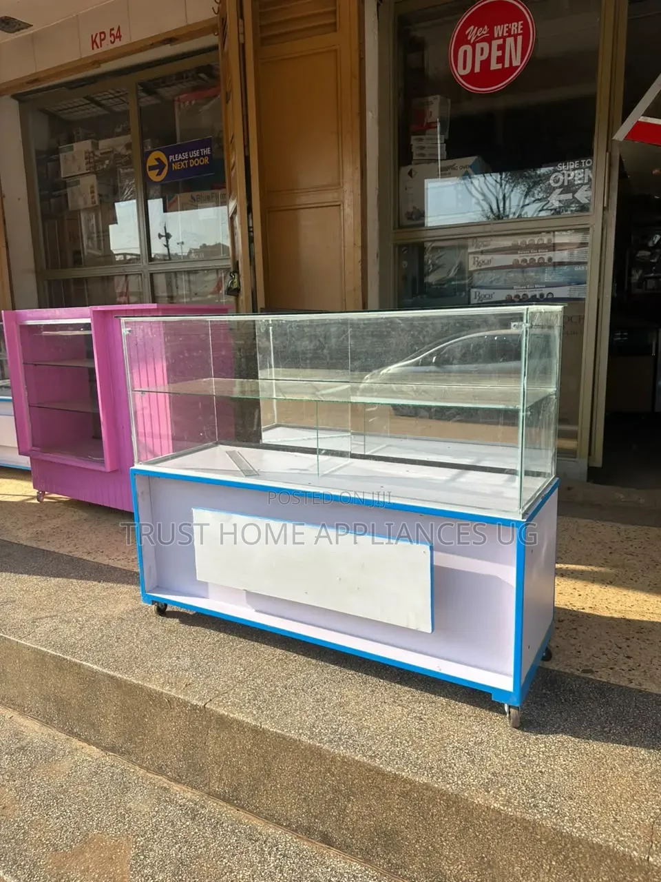 Blue Strips Display Counter 4 Feet