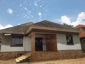 4bdrm House in Gayaza Manyangwa At, Wakiso / Wakiso for sale