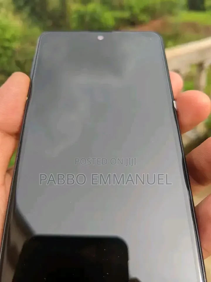Sharp Aquos sense5G 64 GB Black