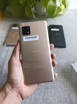 Sharp Aquos sense5G 64 GB Gold