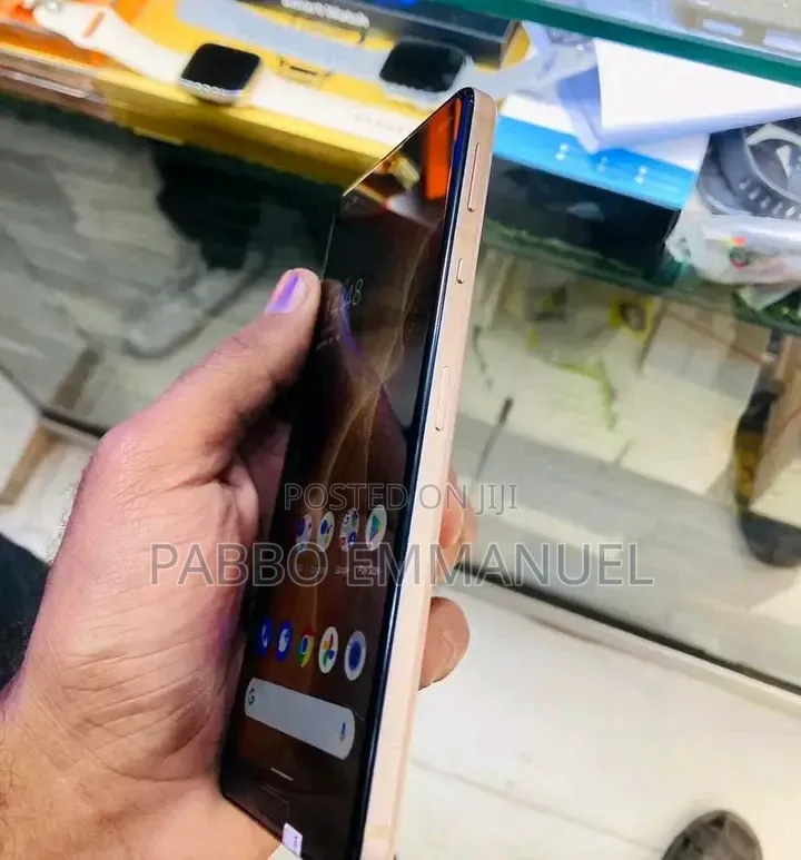 Sharp Aquos sense5G 64 GB Gold
