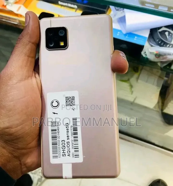 Sharp Aquos sense5G 64 GB Gold