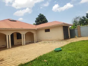 3bdrm House in Manyangwa 145M With, Wakiso / Wakiso for sale