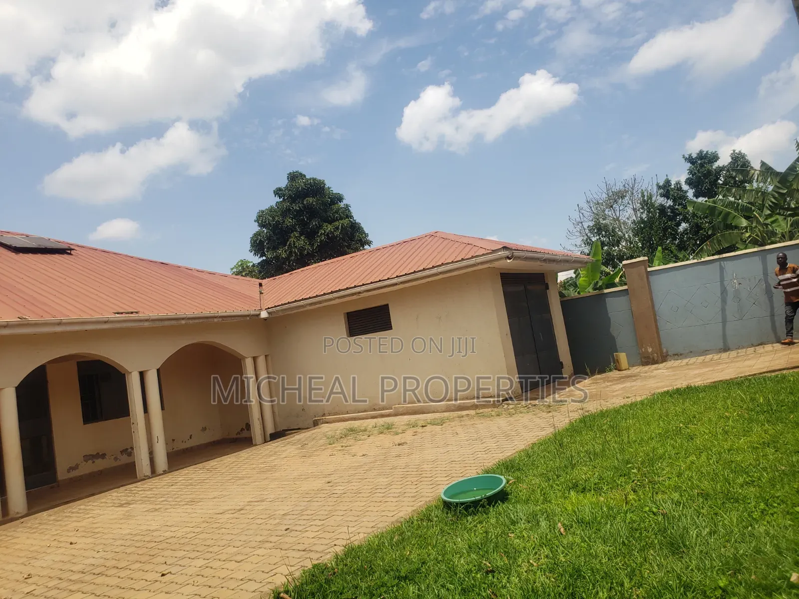 3bdrm House in Manyangwa 145M With, Wakiso / Wakiso for sale