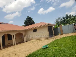 3bdrm House in Manyangwa 145M With, Wakiso / Wakiso for sale