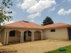 3bdrm House in Manyangwa 145M With, Wakiso / Wakiso for sale