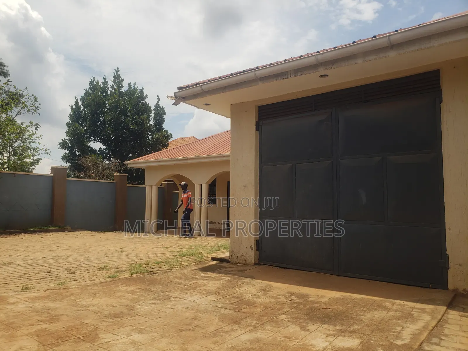 3bdrm House in Manyangwa 145M With, Wakiso / Wakiso for sale