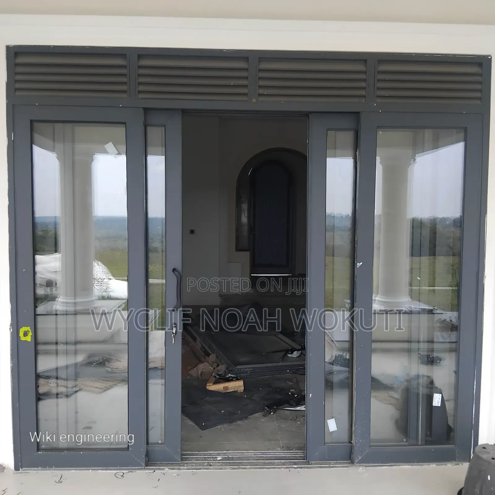 Fixed Mirror in Sliding Doors