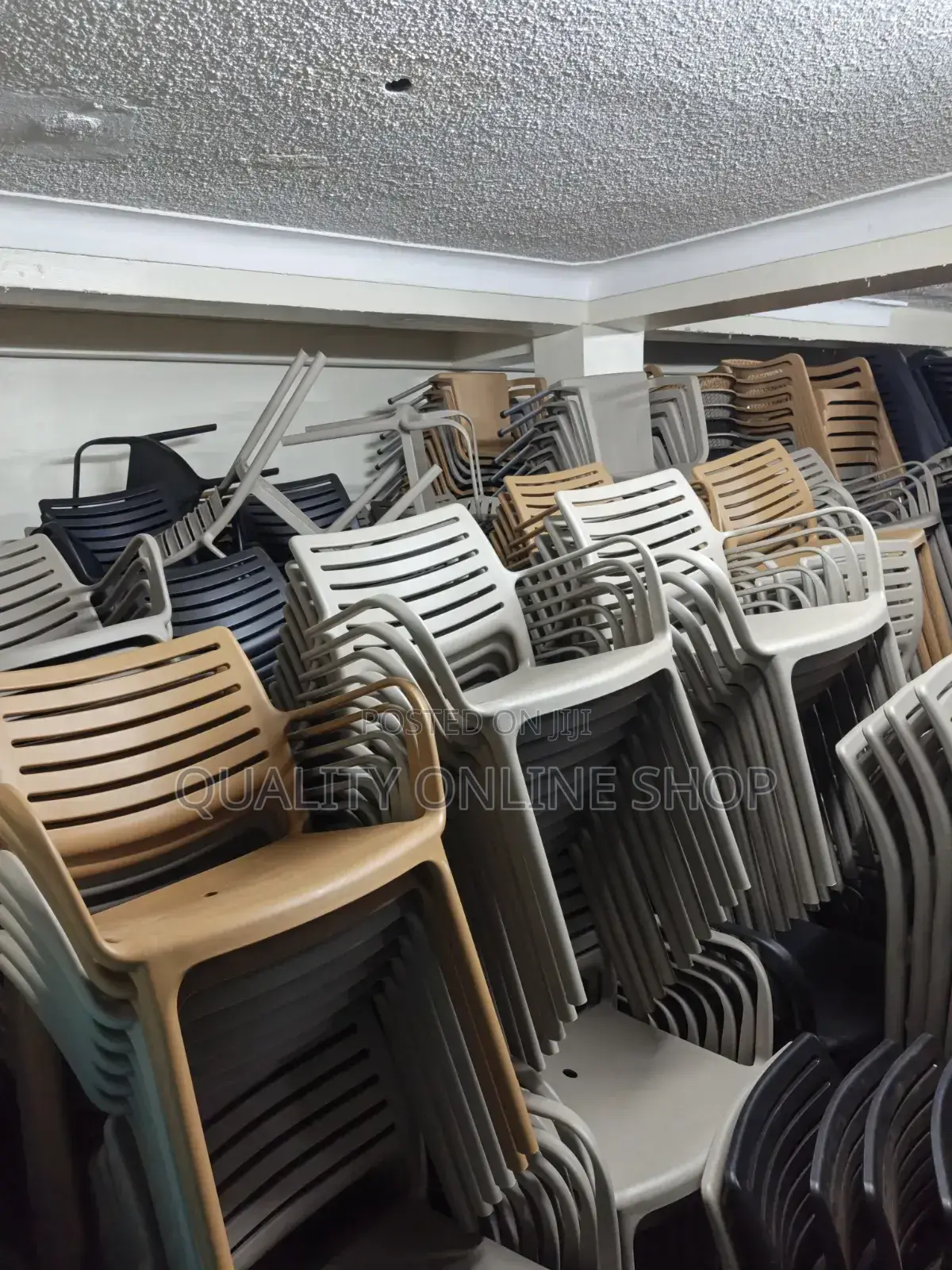 Monopolistic Plastic Chairs Plastic Chairs