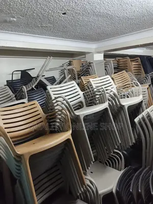 Monopolistic Plastic Chairs Plastic Chairs