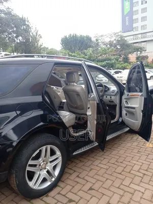 Mercedes-Benz E300 2006 Black