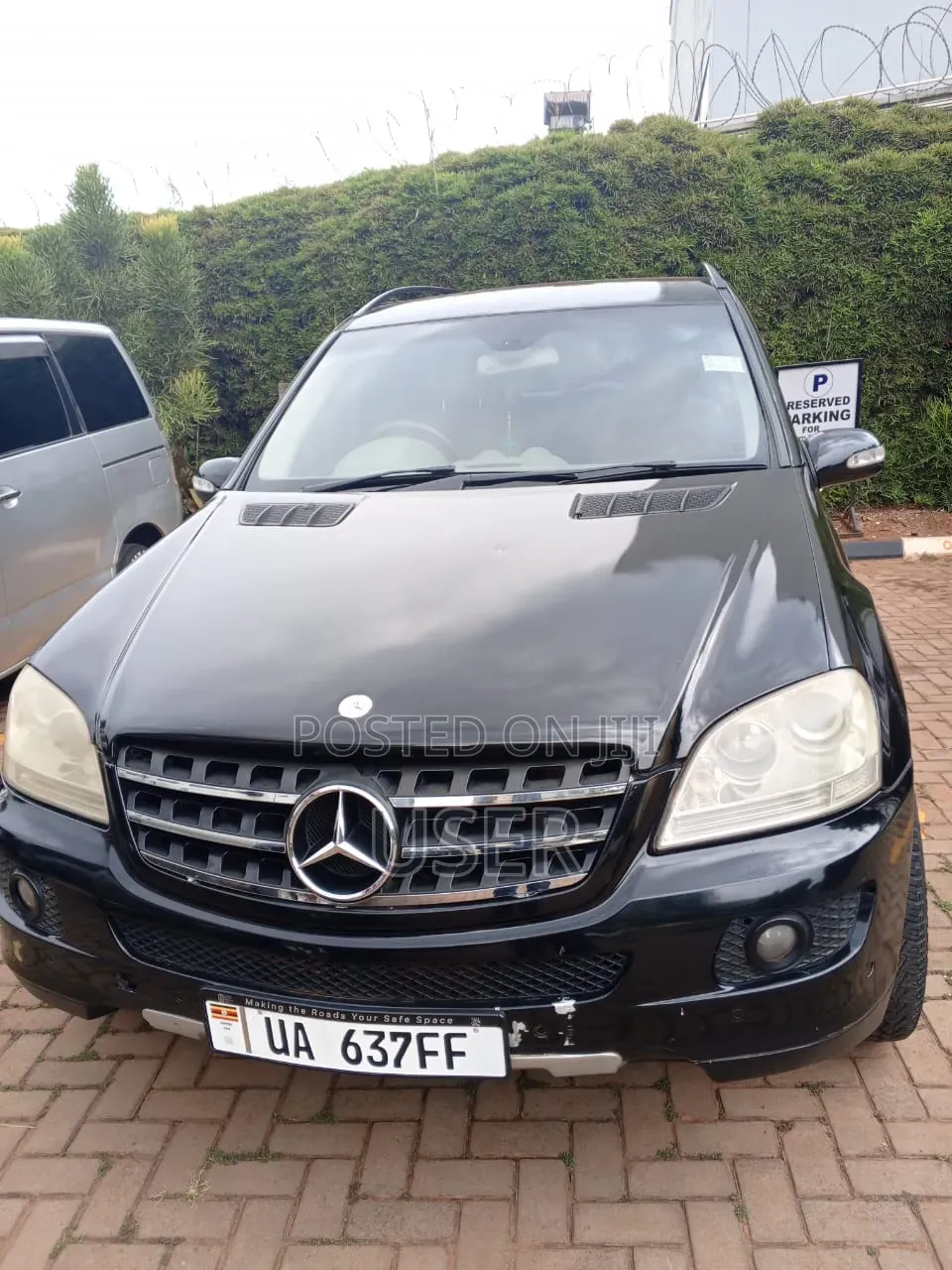 Mercedes-Benz E300 2006 Black