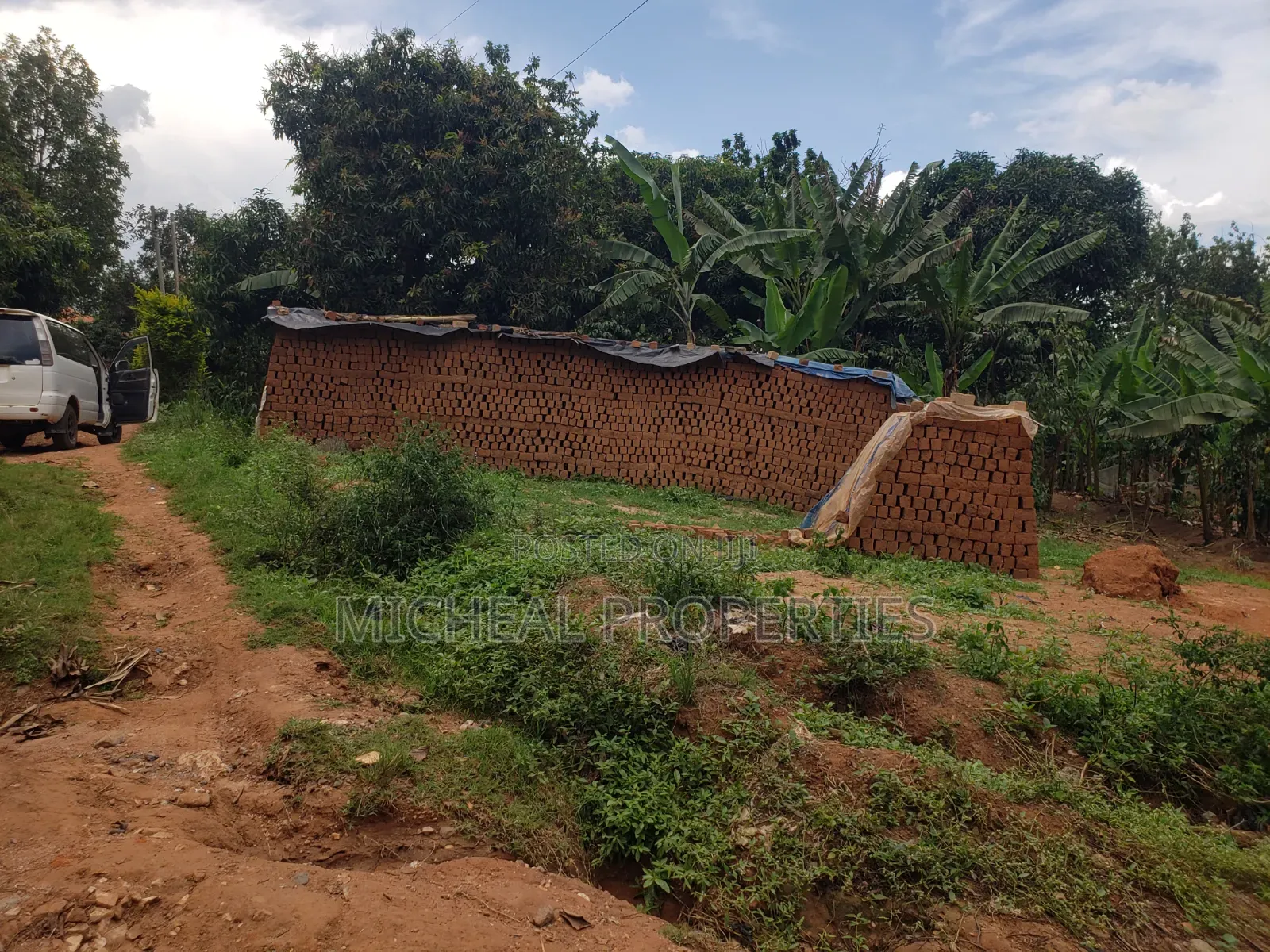 35ft by 50ft for Sell Mpelerwe Kitezi 17m Agreement