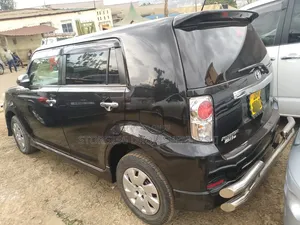 Toyota Corolla Rumion Hatchback 1.5 FWD 2010 Black