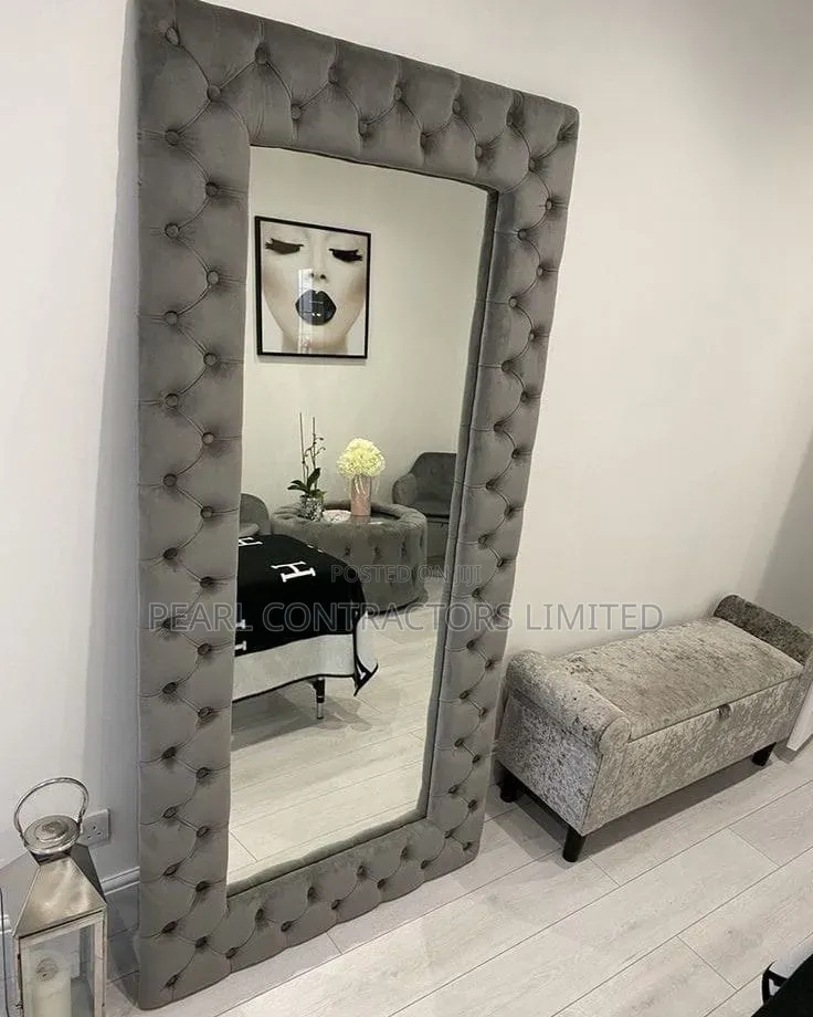 Dressing Mirrors/Chesterfield Panel Dressing Mirrors