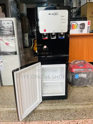 One Month Used Blackark 3taps Water Dispenser With Afridge