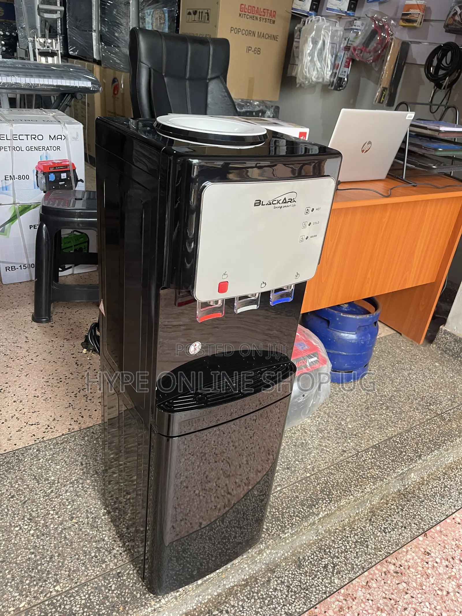 One Month Used Blackark 3taps Water Dispenser With Afridge