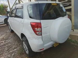 Toyota Rush 2011 White