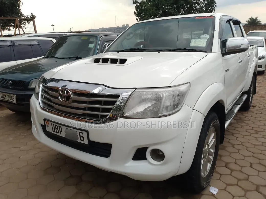 Toyota Hilux 3.0 D-4D 4x4 2014 White