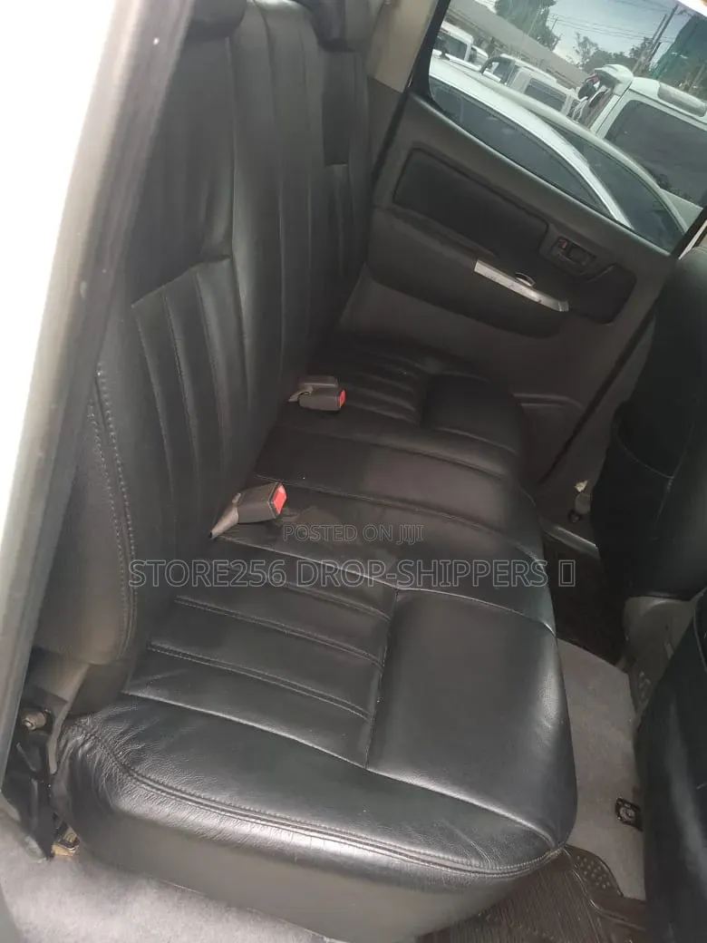 Toyota Hilux 3.0 D-4D 4x4 2014 White