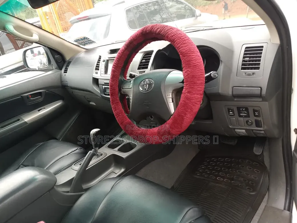 Toyota Hilux 3.0 D-4D 4x4 2014 White