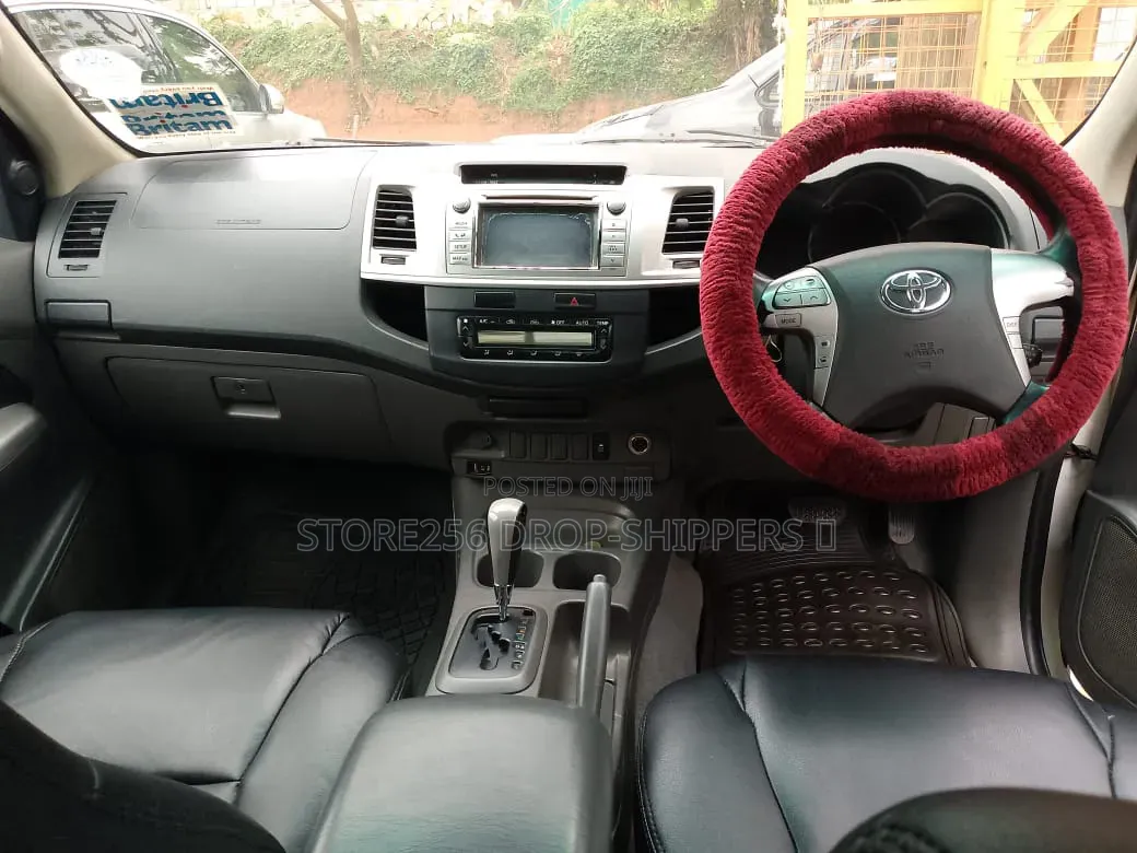 Toyota Hilux 3.0 D-4D 4x4 2014 White