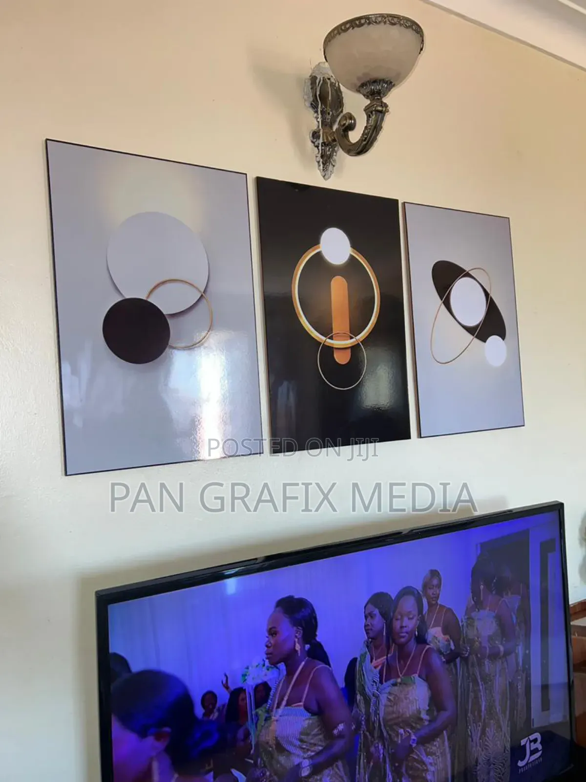 Wall Hangings/Customized Wall Art Pieces