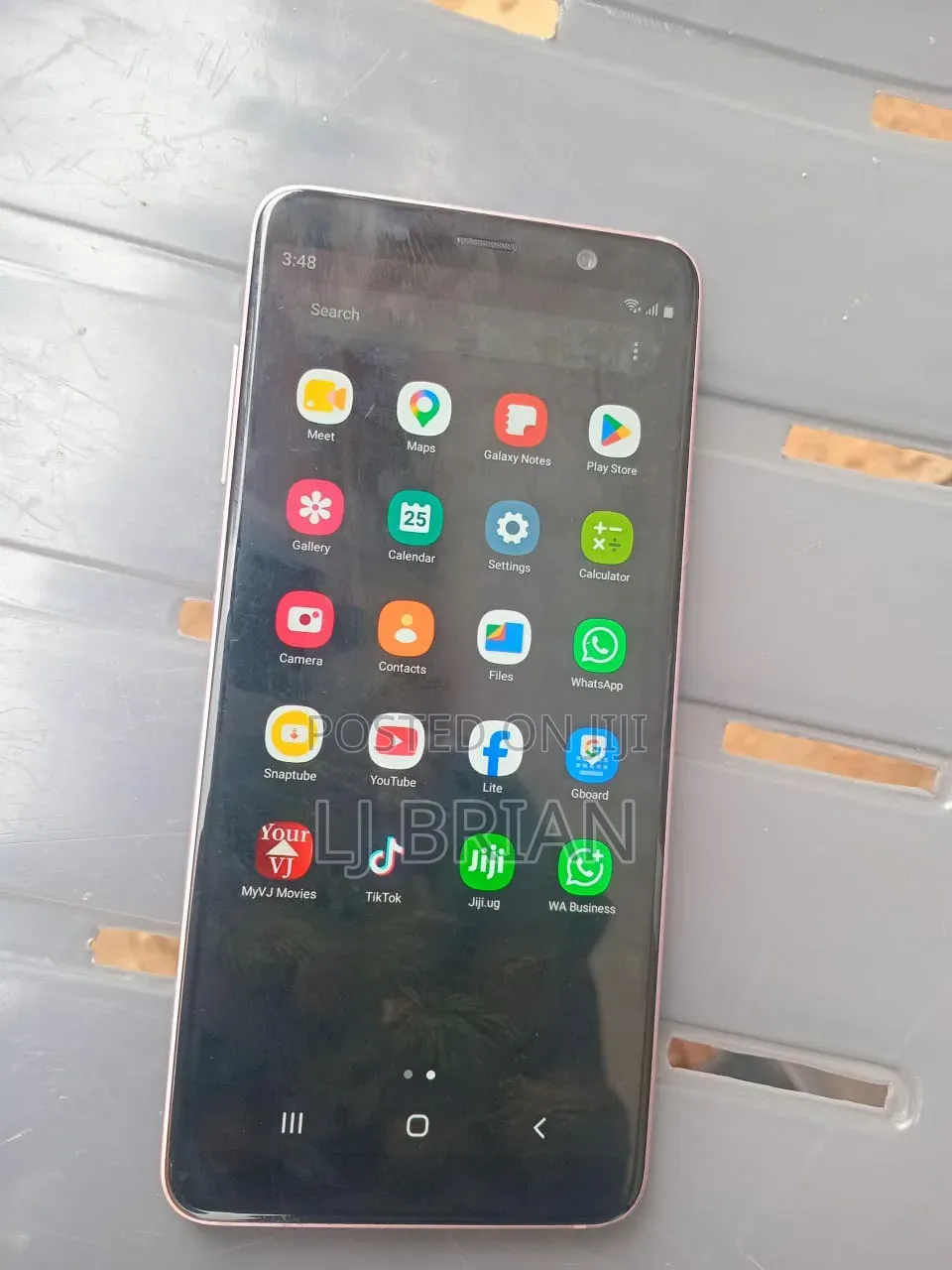 New Mobile Phone 32 GB Gold