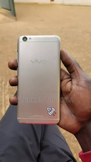 Vivo Y67 32 GB Bronze