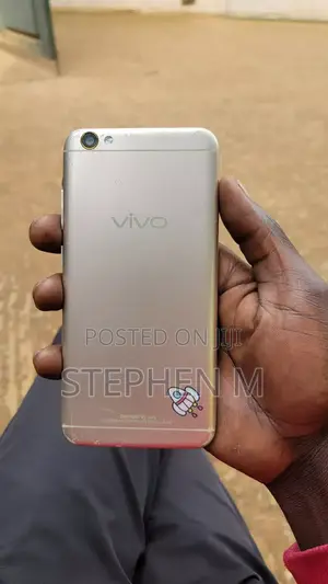Vivo Y67 32 GB Bronze