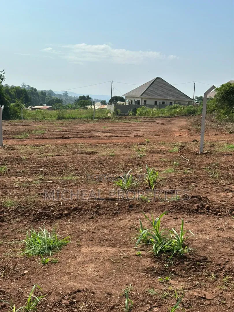 50ft by 100ft for Sell Gayaza Busukuma at 43m