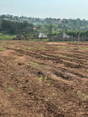 50ft by 100ft for Sell Gayaza Busukuma at 43m