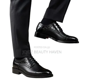 Crocodile-Embossed Leather Gentle Shoes